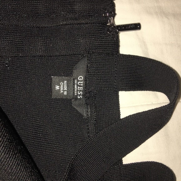 Guess (strapped bandage dress) - Picture 3 of 3